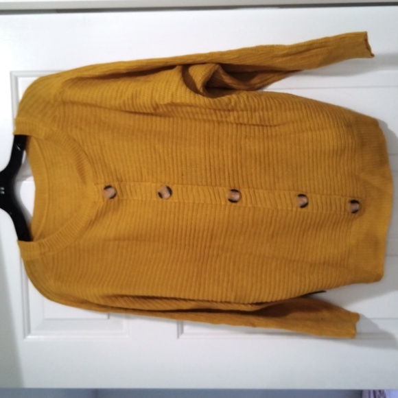 Yellow knit sweater - Picture 1 of 2